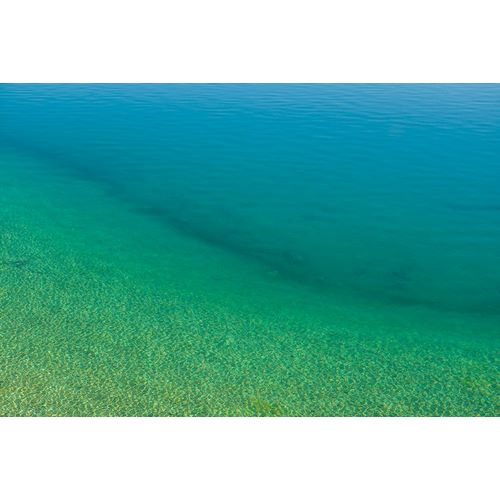 Bibikow, Walter 아티스트의 Sweden-Gotland Island-Labro-Bla Lagunen-Blue Lagoon-natural swimming area in former chalk quarry wi작품입니다.
